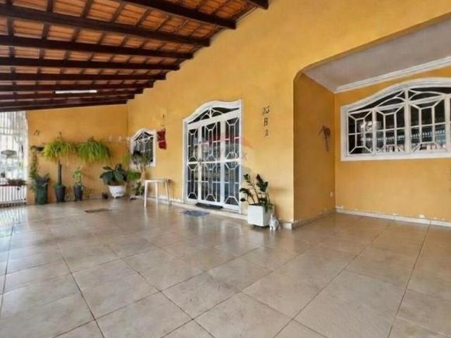 Casa venda em Região Geográfica Imediata do Distrito Federal, Região Integrada de Desenvolvimento do Distrito Federal e Entorno