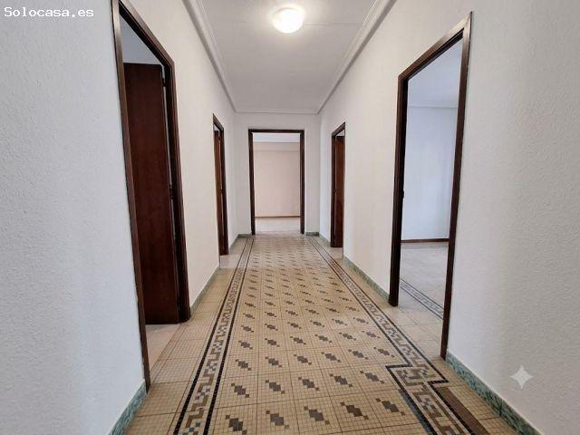 Casa en venta en Monòver / Monóvar, Alacant / Alicante
