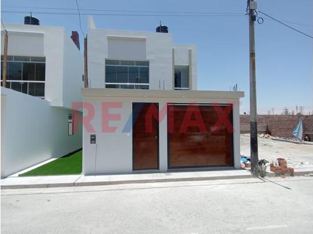 Casa venta en Sobraya, Pocollay