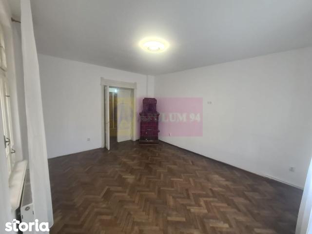 Casă închirieri