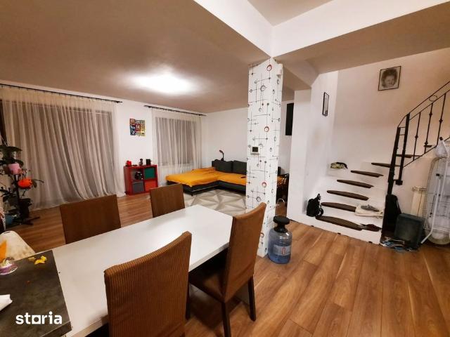 Casă închirieri în Colonia de Sub Deal, Florești