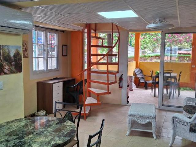 Casa de Lujo en Isla Taboga – 6 Hab con Baño – Ideal para Inversión o B&B