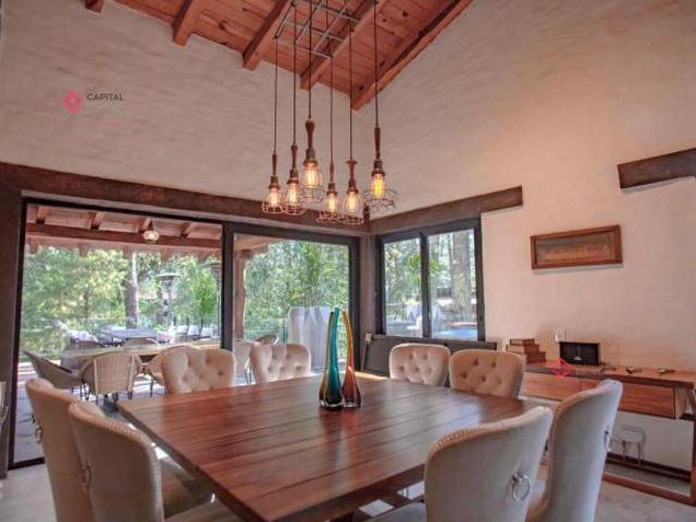 Casa de Lujo en Venta dentro de Condominio en Tapalpa