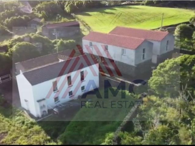 Casa venda em Açores, Madalena