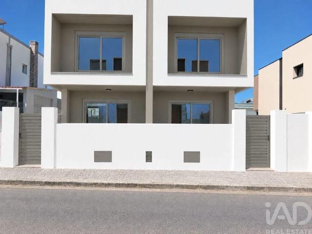 Casa venda em Fernão Ferro, Seixal