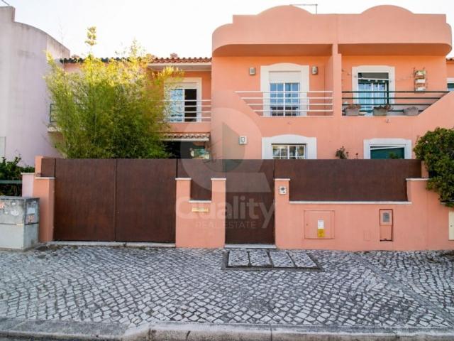 Casa venda em Carodes, Montijo