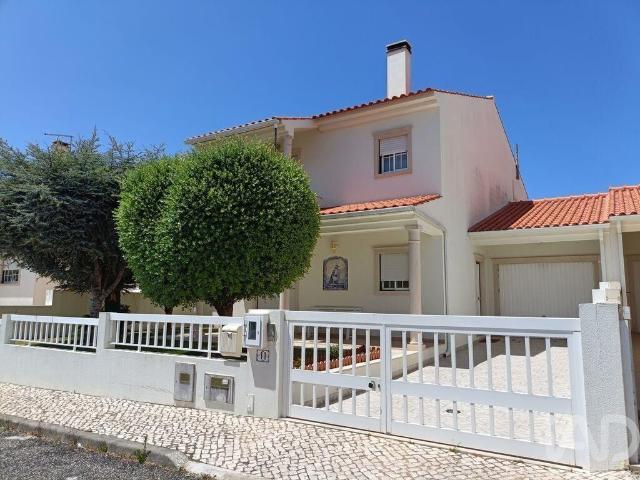 Casa venda em Alcobaça, Leiria