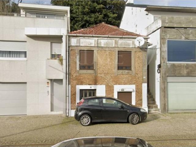 Casa venda em Porto, Lordelo Do Ouro