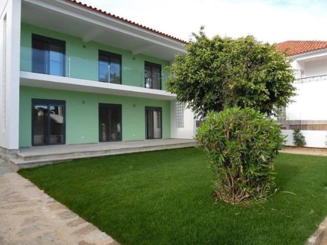 Casa alugar em Estoril, Castelhana
