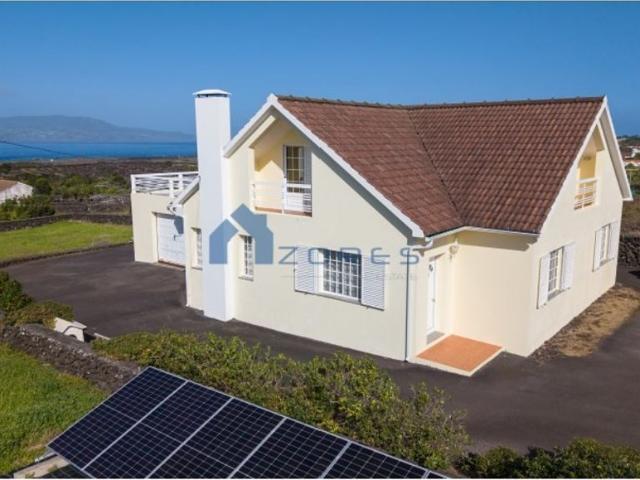 Casa venda em Açores, Madalena