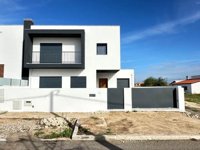 Casa venda em Casal Cochim, Torres Vedras