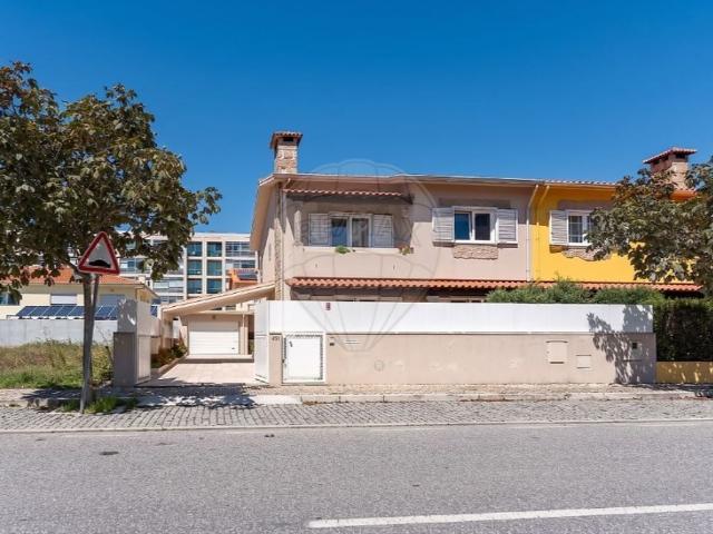 Casa venda em Quires, Vila Nova da Telha