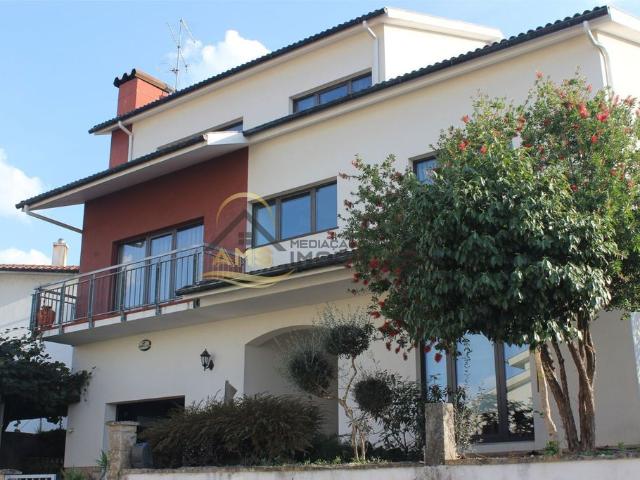 Casa venda em Mondim De Basto, Vila Real