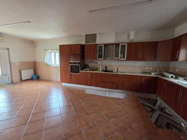 Casa venda em Azeitão (São Lourenço e São Simão), Setúbal