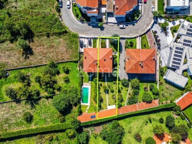 Casa venda em Merelim (São Pedro) e Frossos, Braga