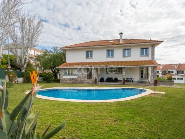 Casa alugar em Núcleo Urbano Histórico de Oeiras, Oeiras