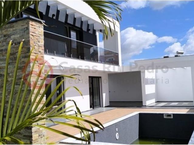 Casa venda em Azeitão (São Lourenço e São Simão), Setúbal