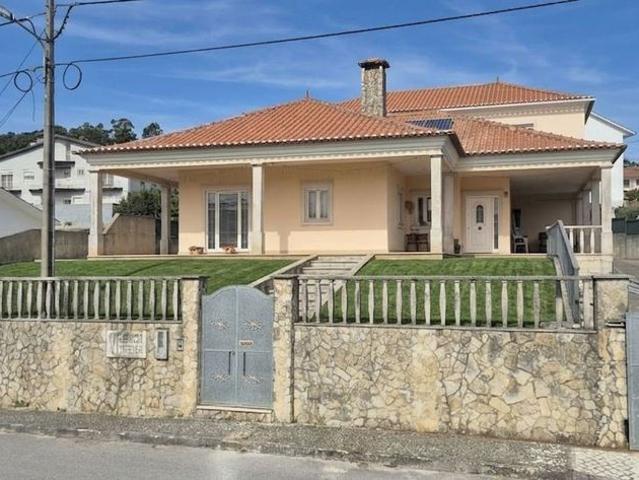 Casa venda em Porto De Mós, Leiria