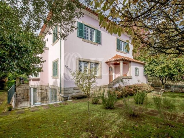 Casa venda em Porto, Lordelo Do Ouro