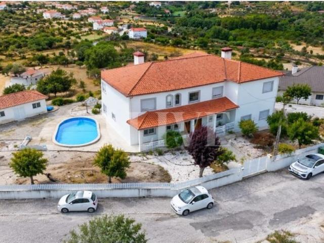 Casa venda em Mourilhe, Viseu