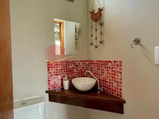 Casa venda em Região Imediata de Taubaté-Pindamonhangaba, Região Metropolitana do Vale do Paraíba e Litoral Norte