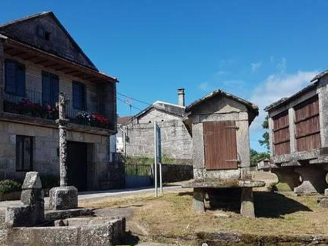 Casa en alquiler en Pías, Ponteareas