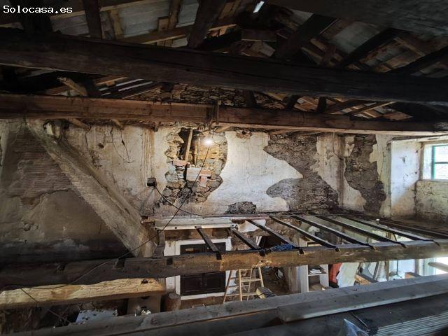 Casa en venta en Busto, Santiago