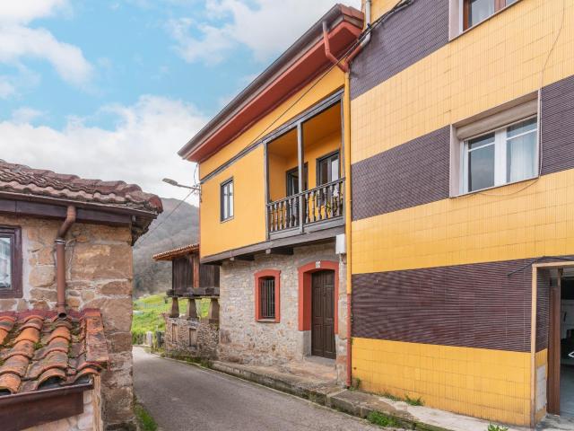 Casa en venta en Samartín del Rei Aurelio, Asturias