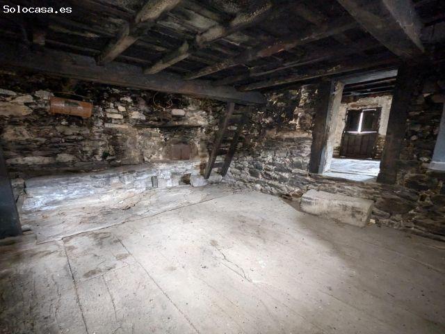 Casa en venta en La Pola Vieya / Pola del Pino, Aller