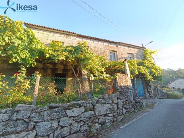 Casa en venta en Ponte Sampaio, Pontevedra