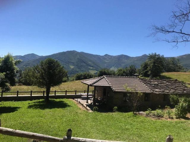 Casa en venta en Aller, Asturias