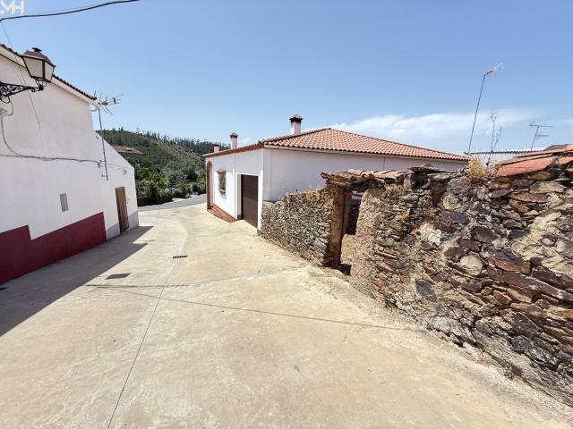 Terreno en venta en Sierra de Huelva, Andalucía