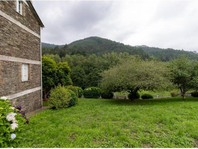 Casa en venta en A Pontenova