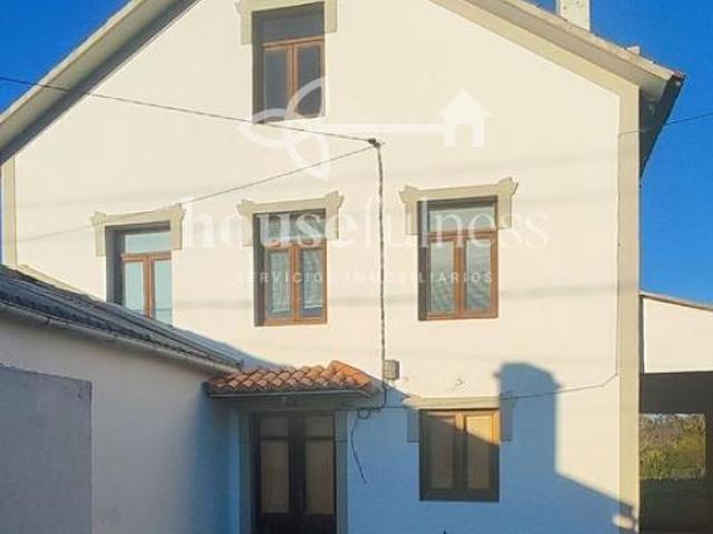 Casa en venta en Magalofes, Ferrol