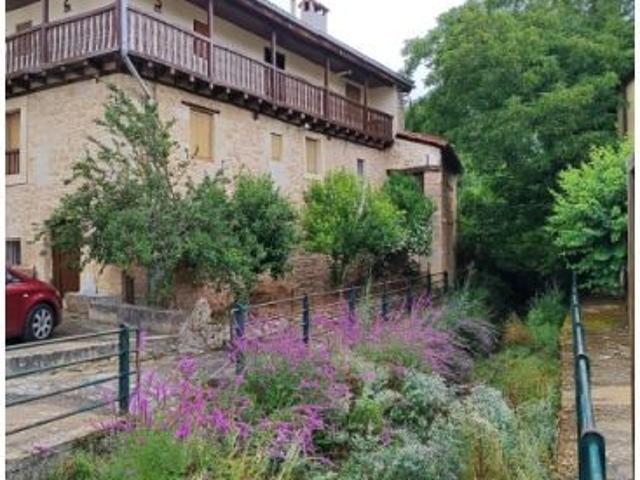 Casa en venta en Valle De Manzanedo, Castilla y León