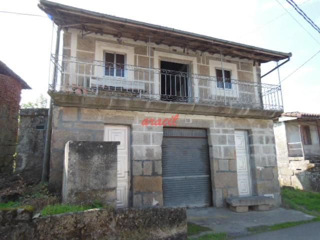 Casa en venta en Ourense, Galicia