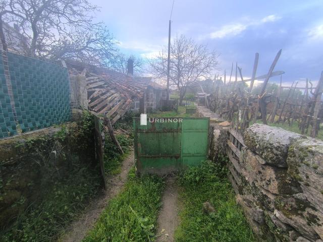 Casa en venta en Amoeiro, Ourense