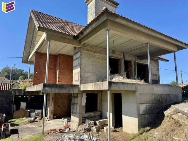 Casa en venta en Mos, Vigo