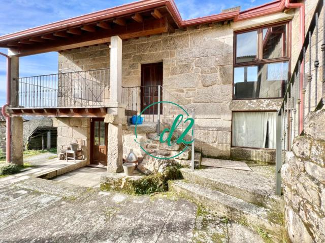 Casa en venta en Ourense, Galicia
