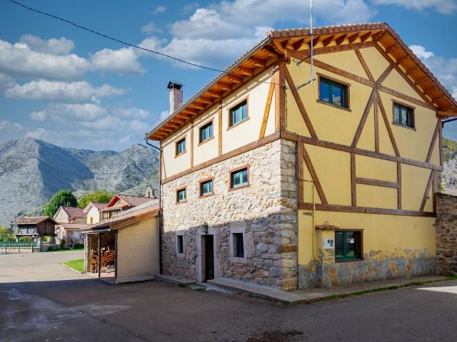 Casa en venta en Boca De Huérgano, Castilla y León