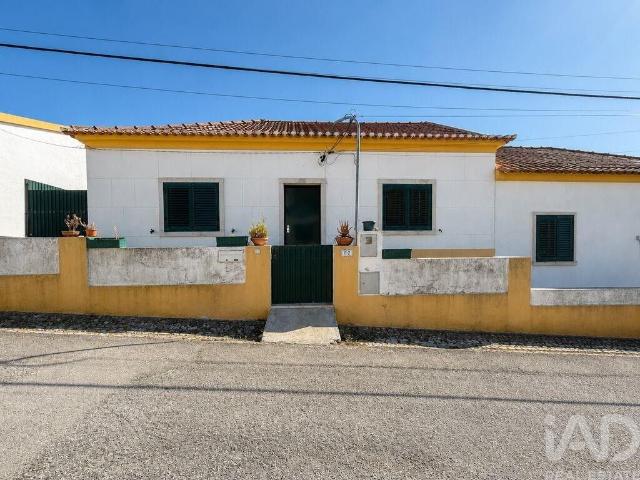 Casa venda em Azeitão (São Lourenço e São Simão), Setúbal