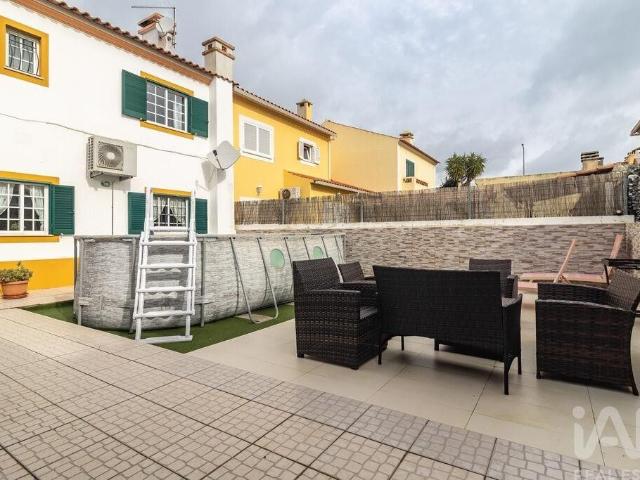 Casa venda em Azeitão (São Lourenço e São Simão), Setúbal