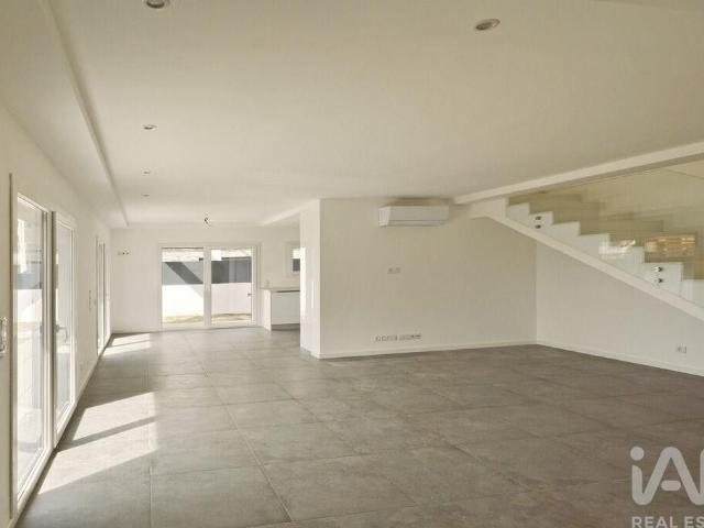 Casa venda em Fernão Ferro, Seixal