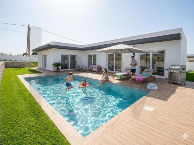 Casa venda em Serralheira, Caldas Da Rainha