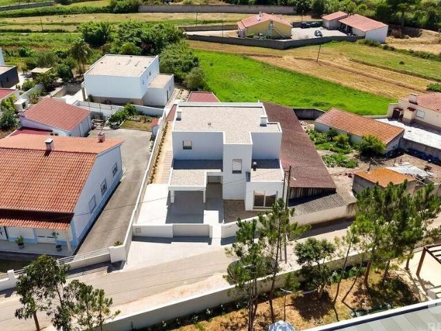 Casa venda em Alcobaça, Leiria
