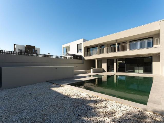Casa venda em Ribeira Acima, Oeiras