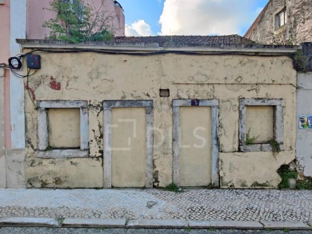 Casa venda em Lisboa, Ajuda