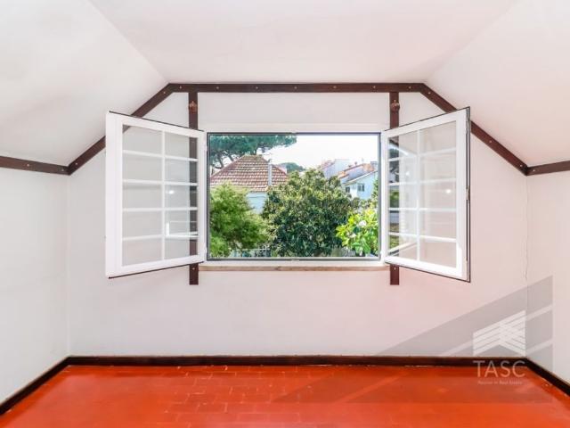 Casa venda em Capuchos, Almada