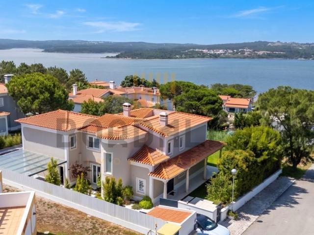 Casa venda em Nadadouro, Caldas da Rainha
