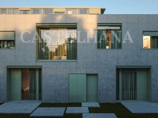 Casa venda em Porto, Lordelo Do Ouro